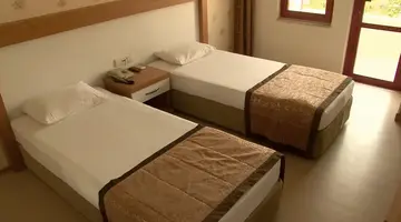 Diamore Hotel
