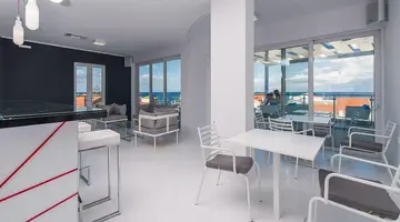 DIANA HOTEL