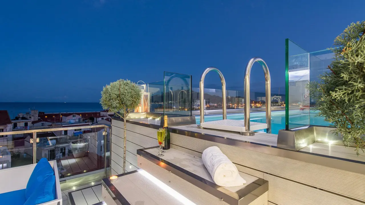 DIANA HOTEL