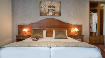 DIANA HOTEL