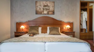 DIANA HOTEL