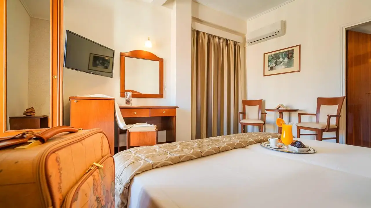 DIANA HOTEL