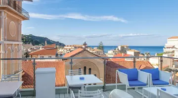 DIANA HOTEL