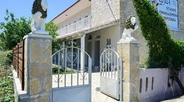 DIAS APARTMENTS