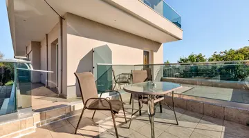 Dias Apartments