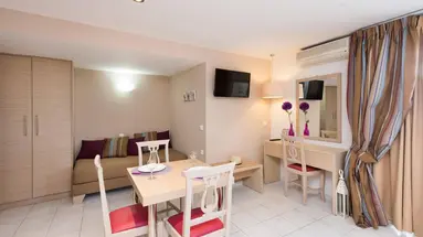 Dimamiel Malia Inn