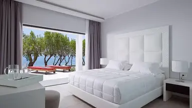 Dimitra Beach Hotel &amp Suites