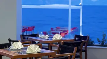 Dimitra Beach Hotel &amp Suites