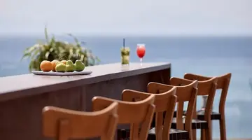 Dimitra Beach Hotel &amp Suites