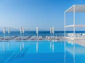 Dimitra Beach Hotel &amp Suites