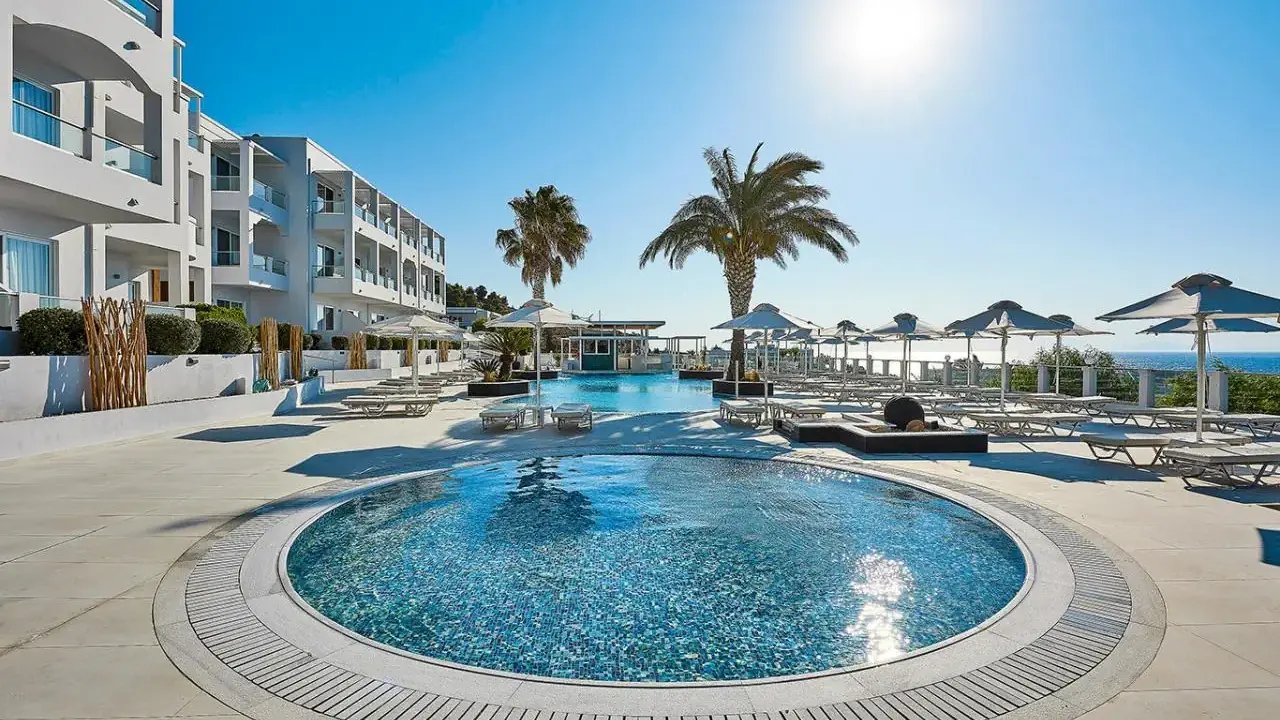 Dimitra Beach Hotel & Suites