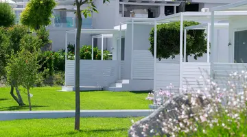 Dimitra Beach Hotel & Suites