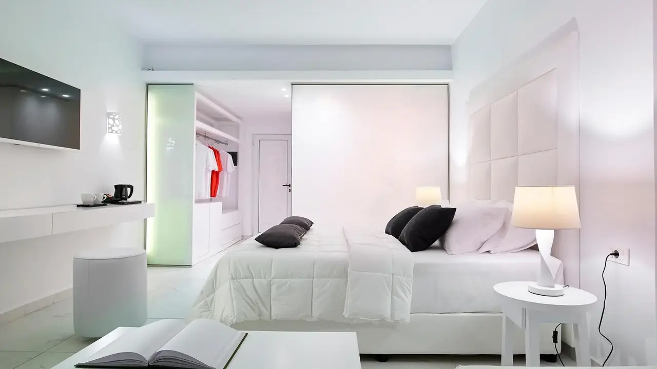 Dimitra Beach Hotel & Suites