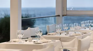 Dimitra Beach Hotel & Suites