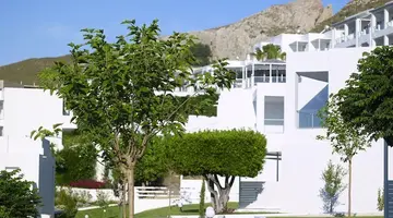 Dimitra Beach Hotel & Suites