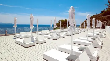 Dimitra Beach Hotel & Suites