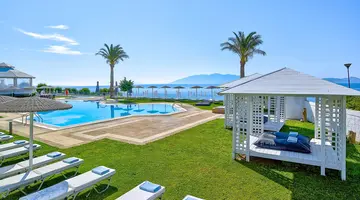Dimitra Beach Hotel & Suites