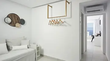 Dimitra Beach Hotel & Suites