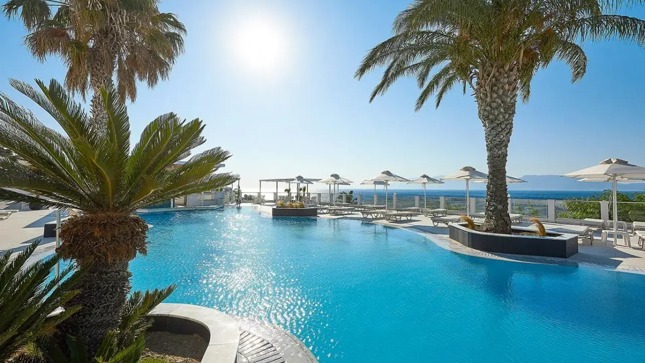 Dimitra Beach Hotel & Suites