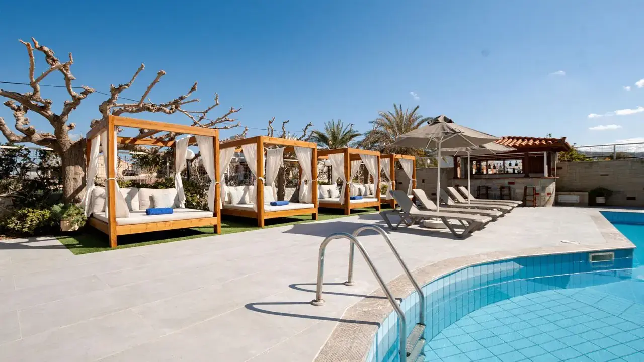 Dimitra Hotel & Apartments