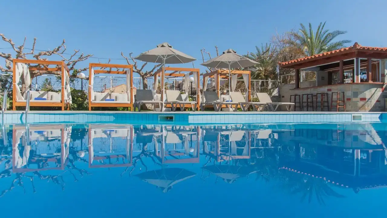 Dimitra Hotel & Apartments