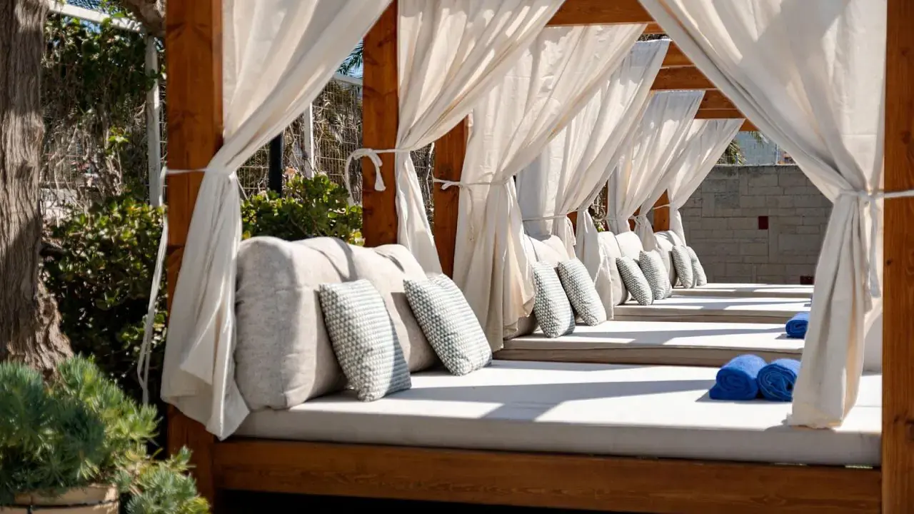 Dimitra Hotel & Apartments
