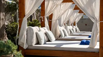 Dimitra Hotel & Apartments