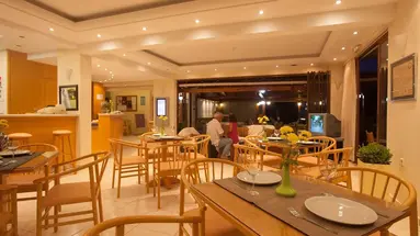 Dimitra Hotel & Apts