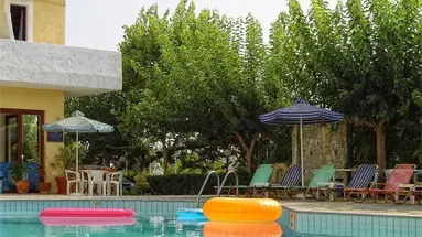 Dimitra Hotel & Apts
