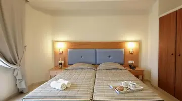 Dimitra Hotel & Apts