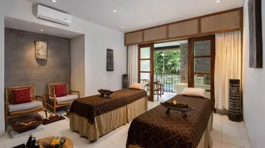 Dinara Hotel 