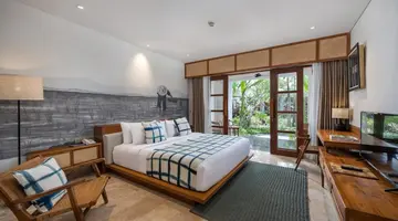 Dinara Ubud