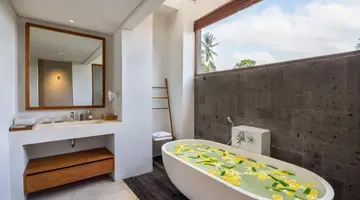 Dinara Ubud