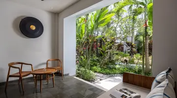 Dinara Ubud