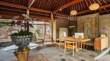 Dinara Ubud