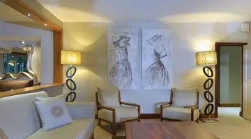 DINAROBIN BEACHCOMBER GOLF RESORT & SPA