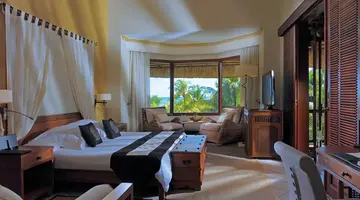 DINAROBIN BEACHCOMBER GOLF RESORT & SPA