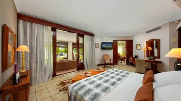 DINAROBIN BEACHCOMBER GOLF RESORT & SPA