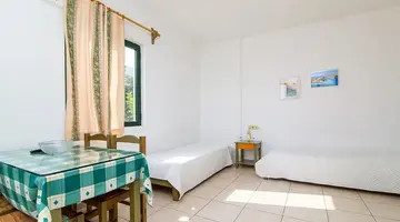 Dionysos Apartments and Studios