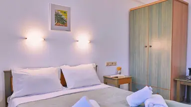 Dionysos Apartments and Studios