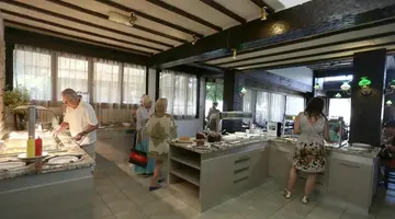 Dionysos Central Hotel