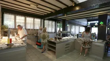 Dionysos Central Hotel