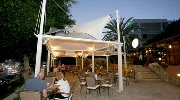 Dionysos Central Hotel
