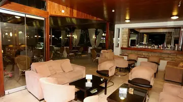 Dionysos Central Hotel