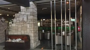 Dionysos Central Hotel