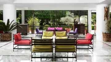 Dionysos Hotel