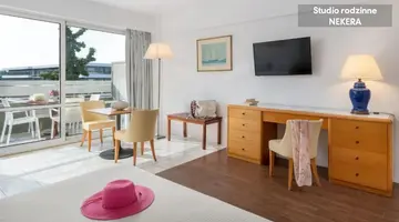 Dionysos Hotel