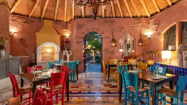 Dionysos Hotel