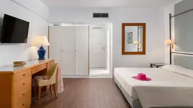 Dionysos Hotel