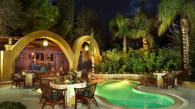 Dionysos Hotel
